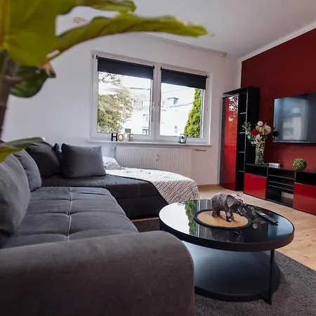 Vivid & Red - Netflix - - Wifi - 4 Person