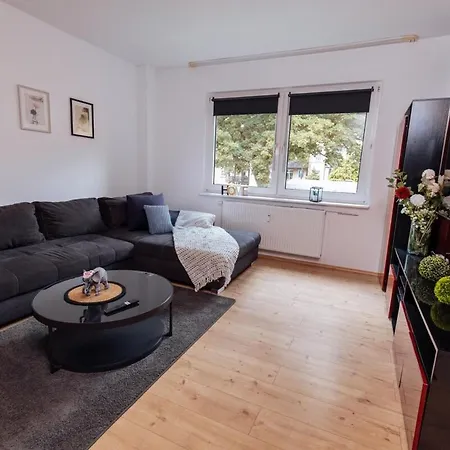 Vivid & Red - Netflix - - Wifi - 4 Person *