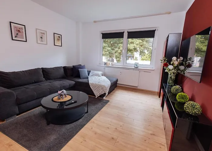 Vivid & Red - Netflix - - Wifi - 4 Person *